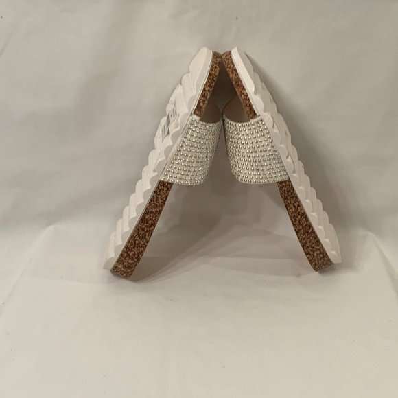 Amanda Blu - Camila Slide Sandal - Silver S - 6  New (never worn)  0.1" high. - Picture 5 of 8